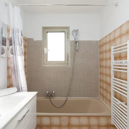 Apartment Le France -rare, 6 Couchages, Clim, Wifi, 2 Sdb, 2wc, Parking