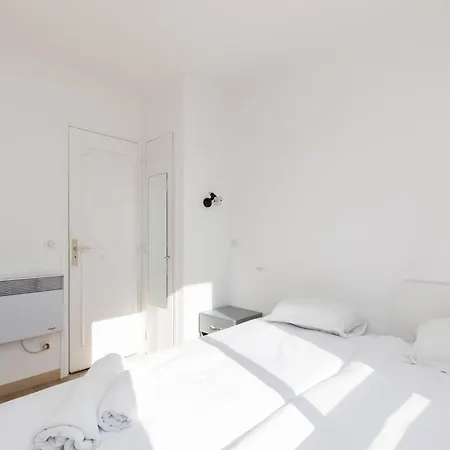 Διαμέρισμα Le France -rare, 6 Couchages, Clim, Wifi, 2 Sdb, 2wc, Parking *